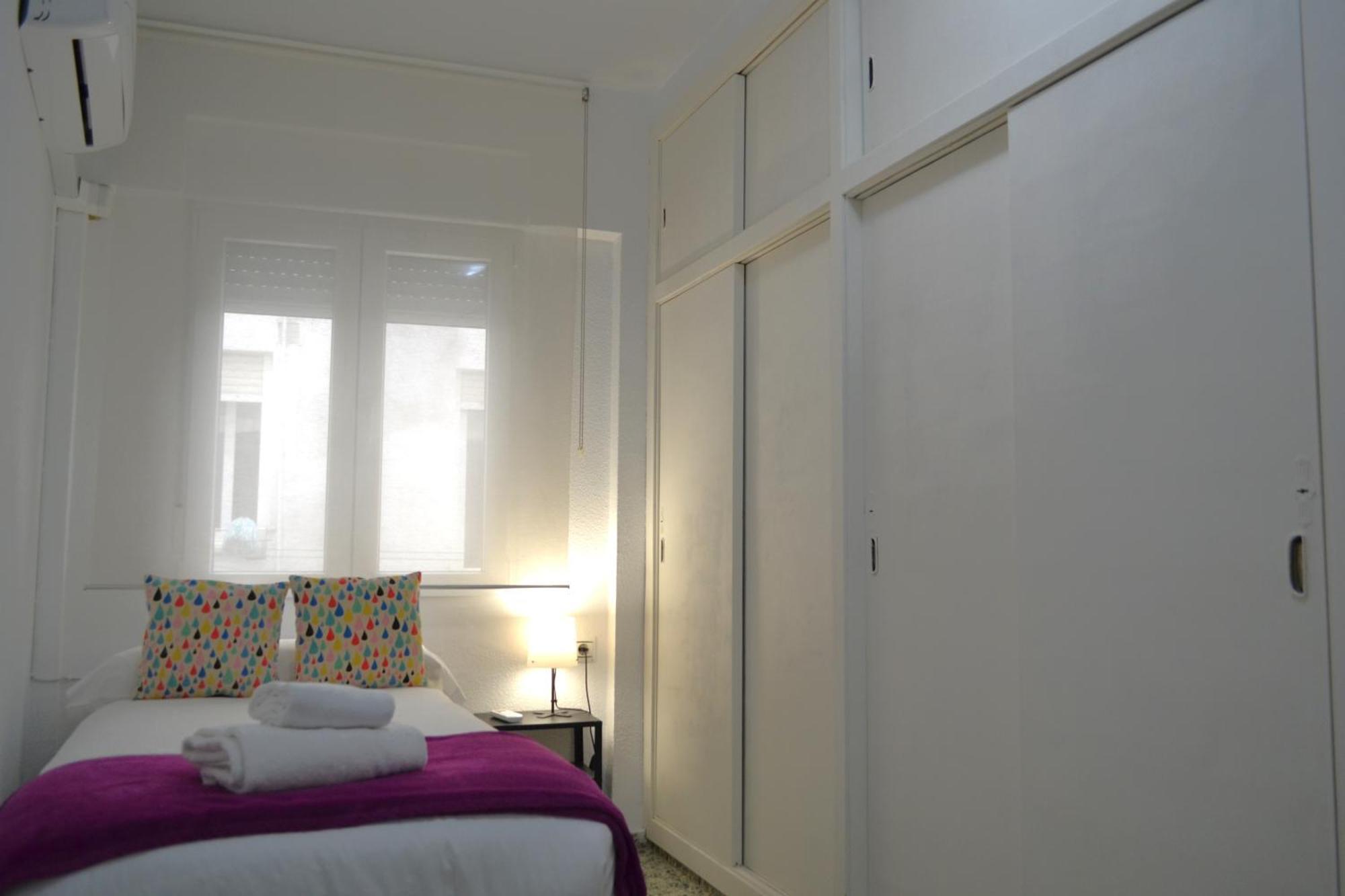 Apartment Sunshine Menendez Pelayo Cordoba